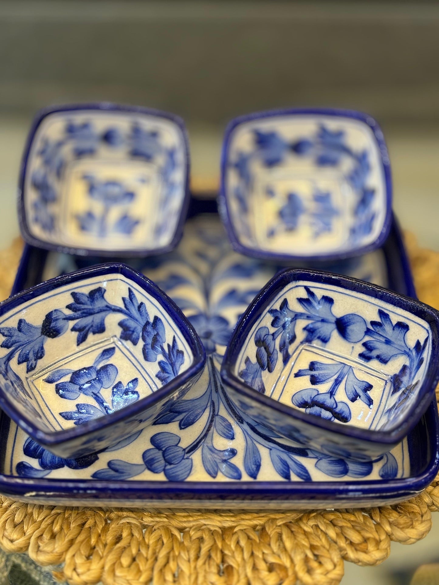 Classic Blue Pottery Tray & Bowl Set – White & Indigo Floral (5-Piece)