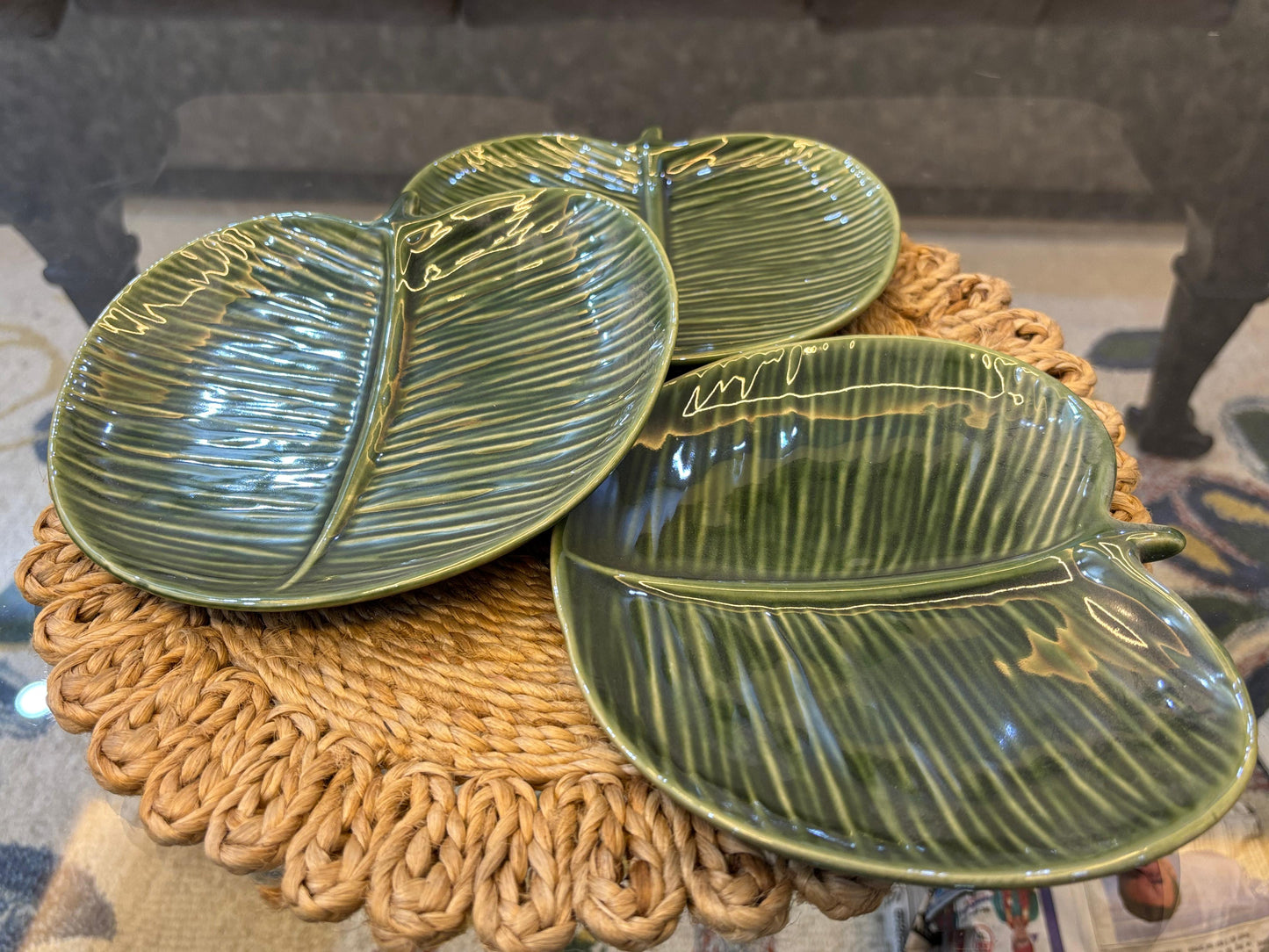 Tropical Leaf-Inspired Ceramic Plate Set – 3 Piece