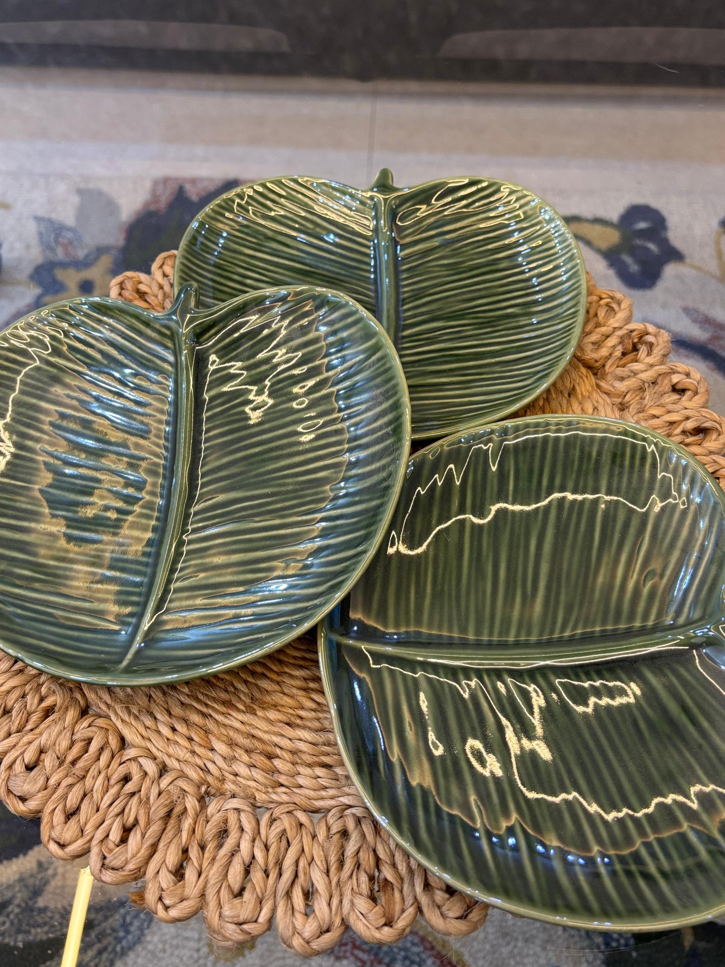 Tropical Leaf-Inspired Ceramic Plate Set – 3 Piece